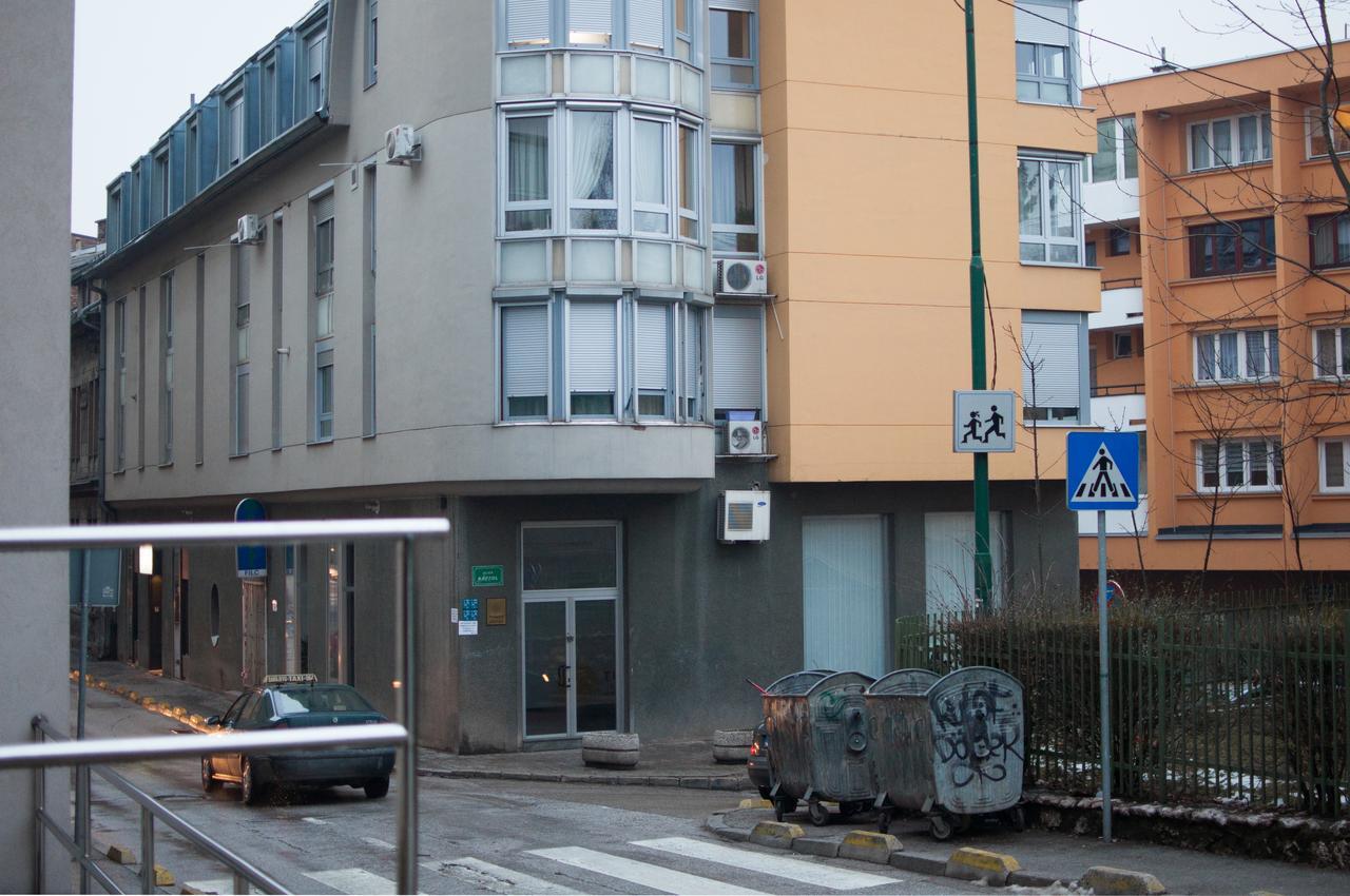 City Center Grand Apartment - Three-Bedroom, Free Parking Sarajevo Exteriör bild